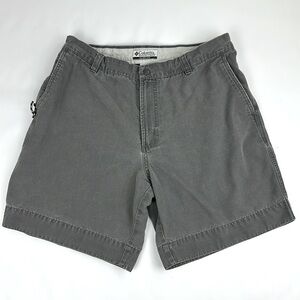 Columbia Men’s Canvas Shorts. Weathered Charcoal Gray. Size 34. 6 Pockets.